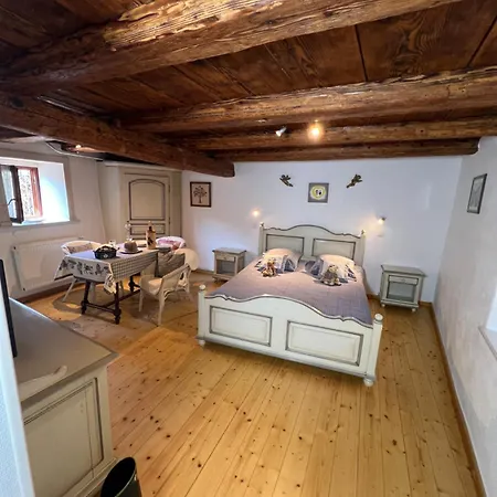 De La Riviere Enchantee *