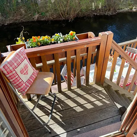 De La Riviere Enchantee Lejlighed